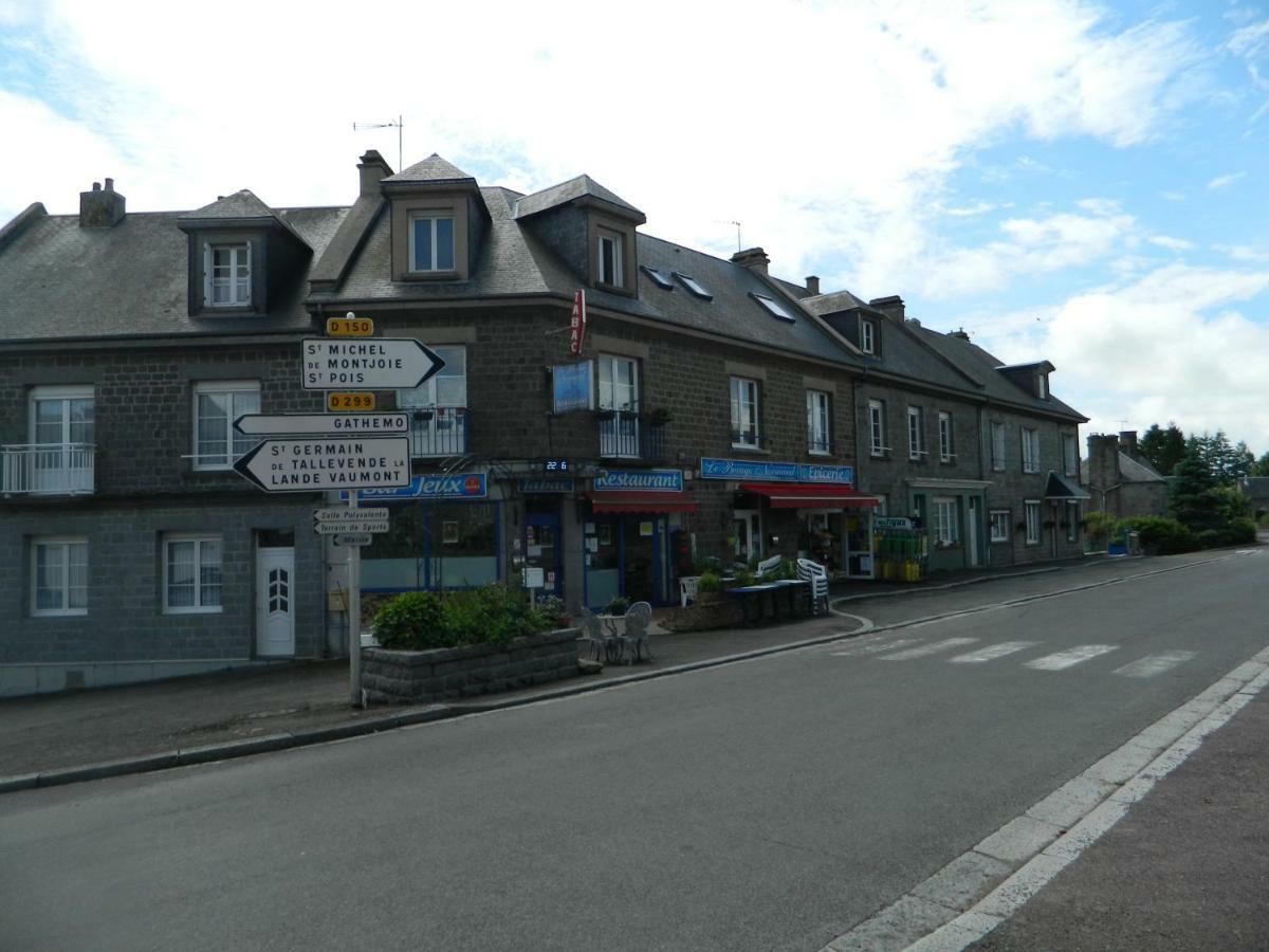 B&B La Seliniere Champ-du-Boult Exterior photo